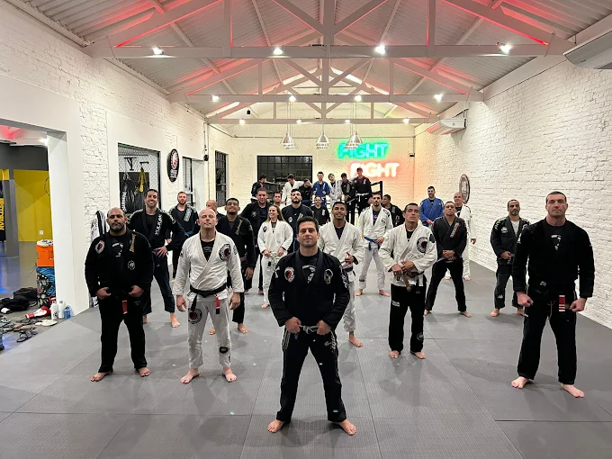 Turma de Jiu-Jitsu adulto